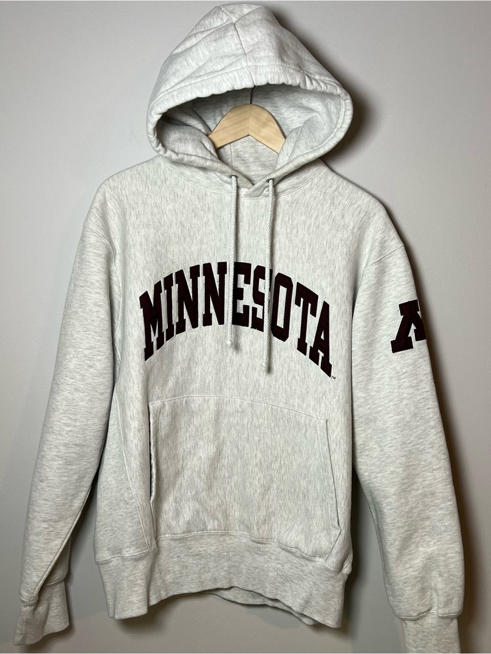 Minnesota Golden Gophers Hoodie Men’s M Signature Concepts Ash Gray Sweatshirt